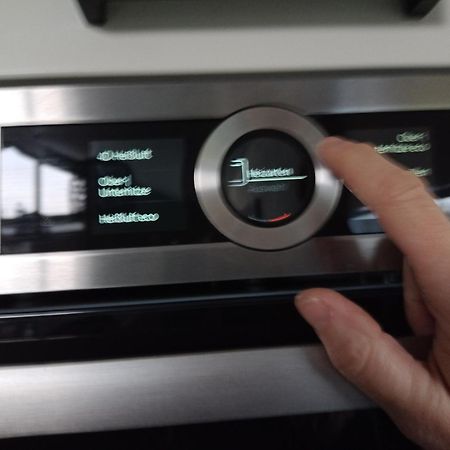 Vakantiewoning Met Serre En Airconditioning Tzummarum المظهر الخارجي الصورة
