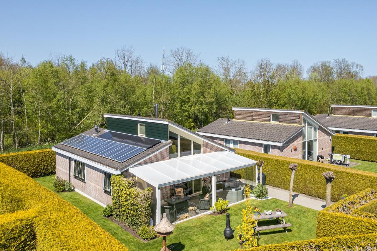 Vakantiewoning Met Serre En Airconditioning Tzummarum المظهر الخارجي الصورة